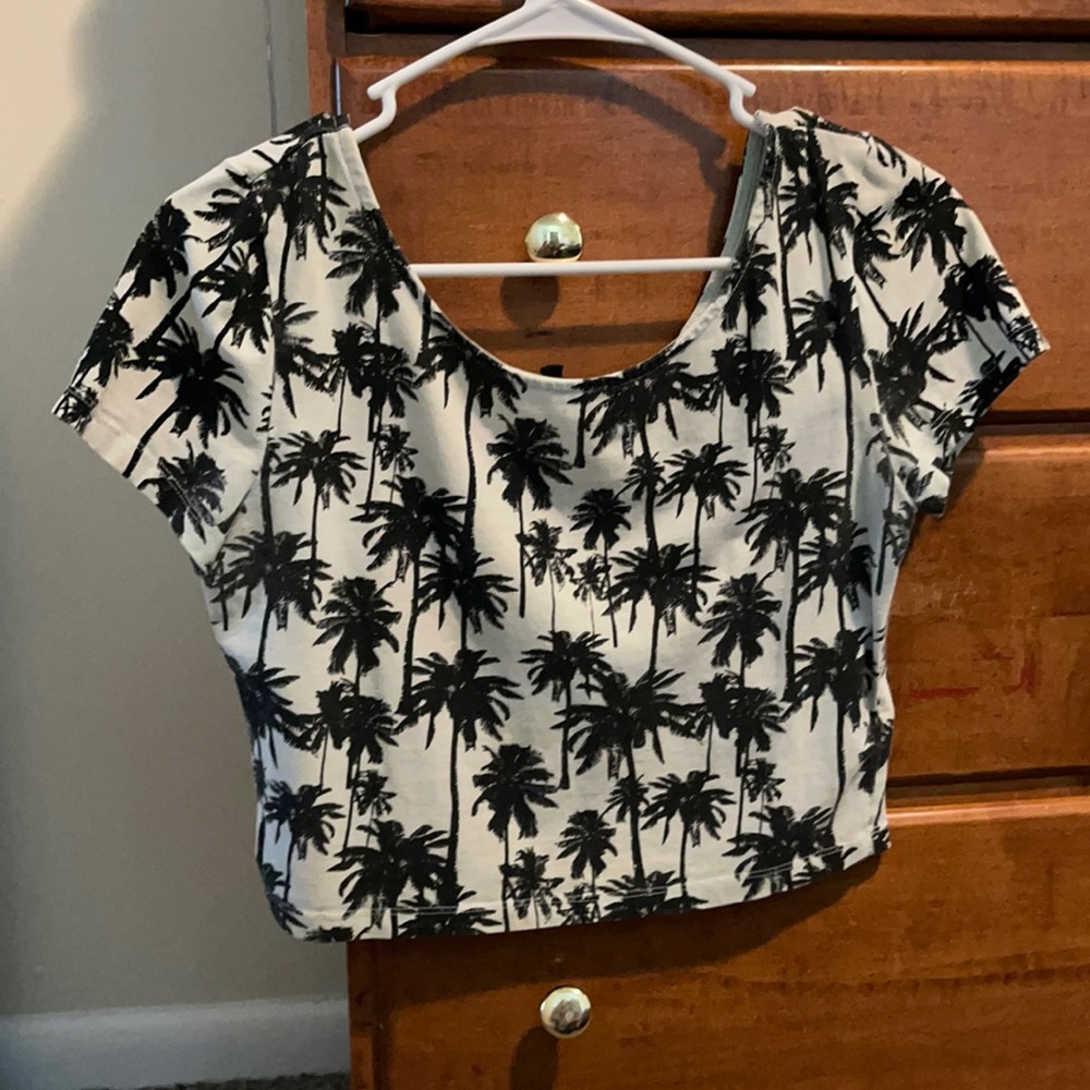palm tree crop top. Size: Medium